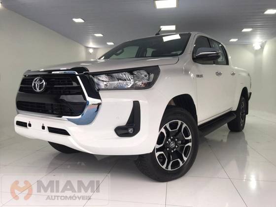 TOYOTA HILUX 2.8 D-4D TURBO DIESEL CD SRV 4X4 AUTOMÁTICO